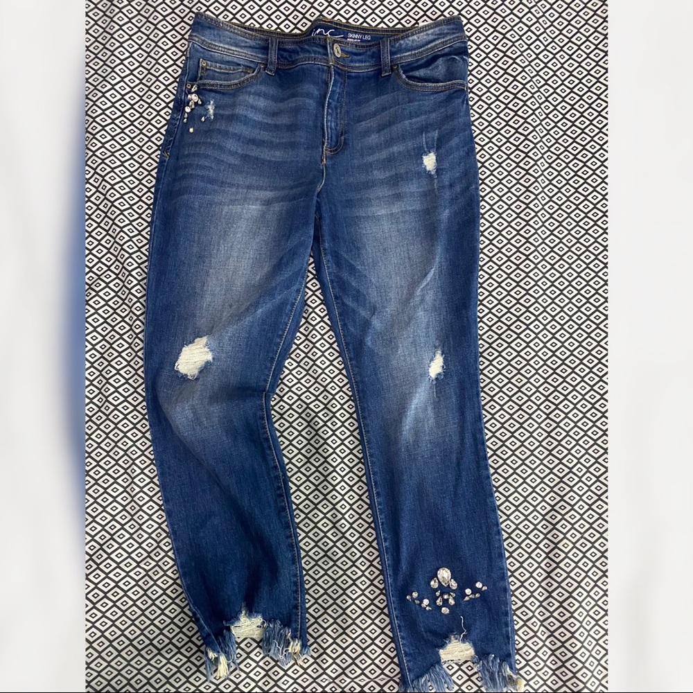 Distressed Cropped Ankle Jewel Jeans